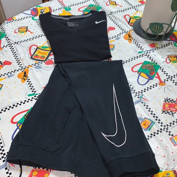 Nike outfit like new